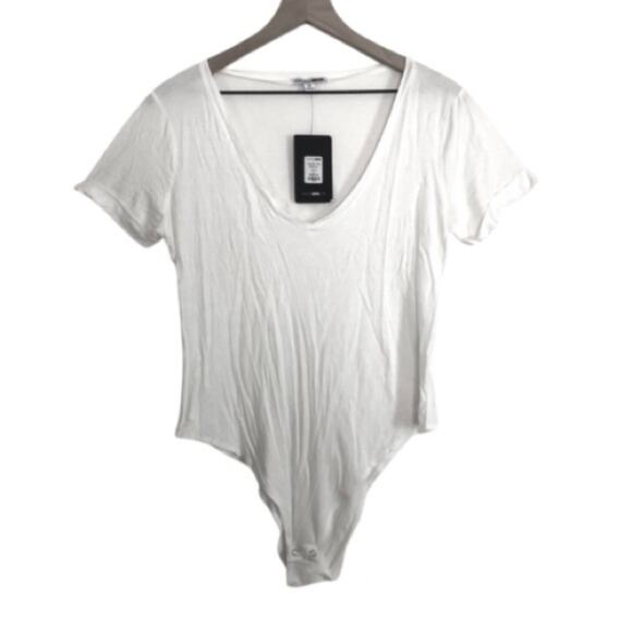 NWT Fashion Nova Favorite Tee Bodysuit Ivory White Short Sleeve T-Shirt Top - Picture 1 of 7